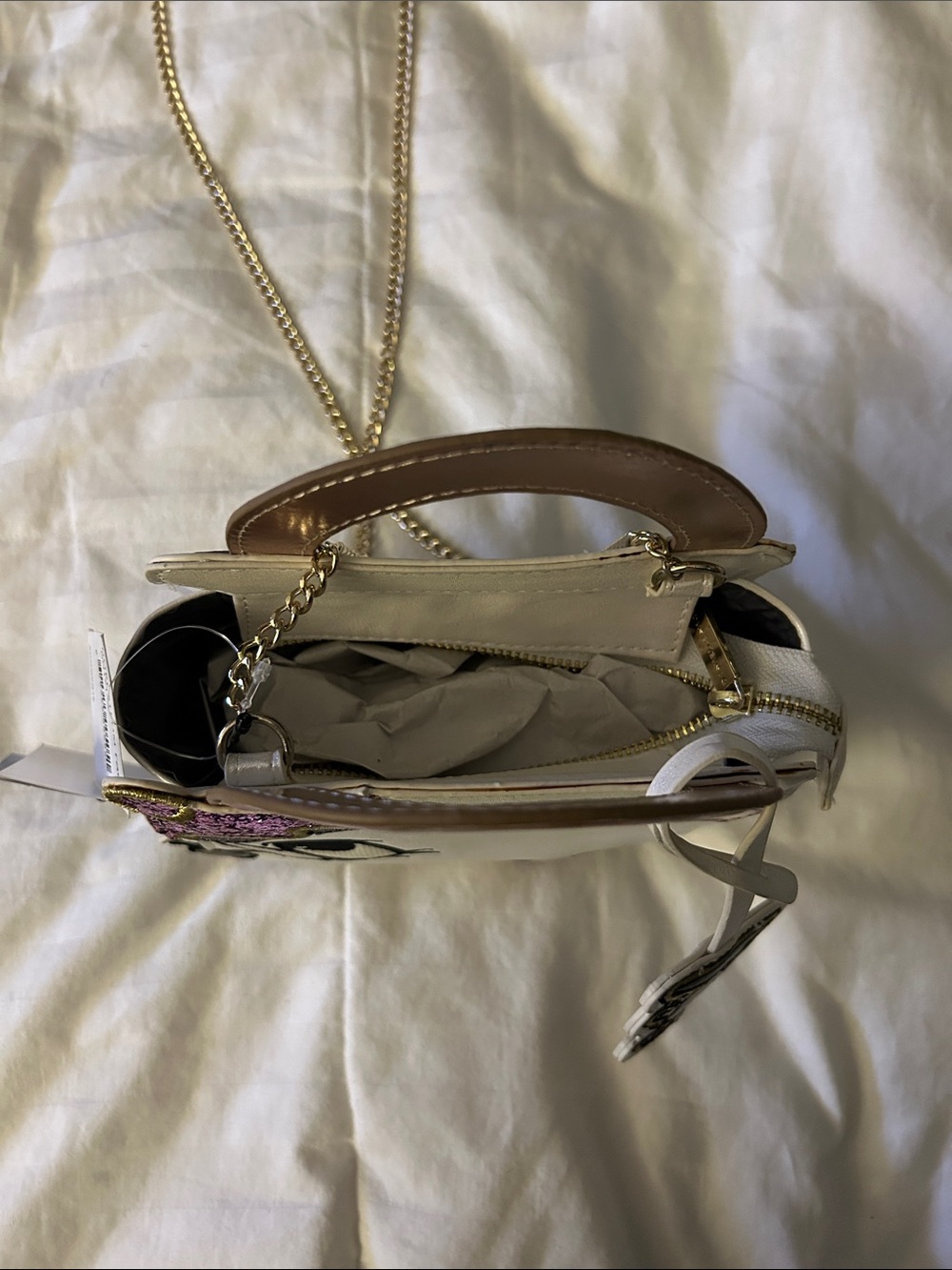 Mrs. Potts Danielle Nicole  Crossbody Bag with Gold Chain - Picture 5 of 5